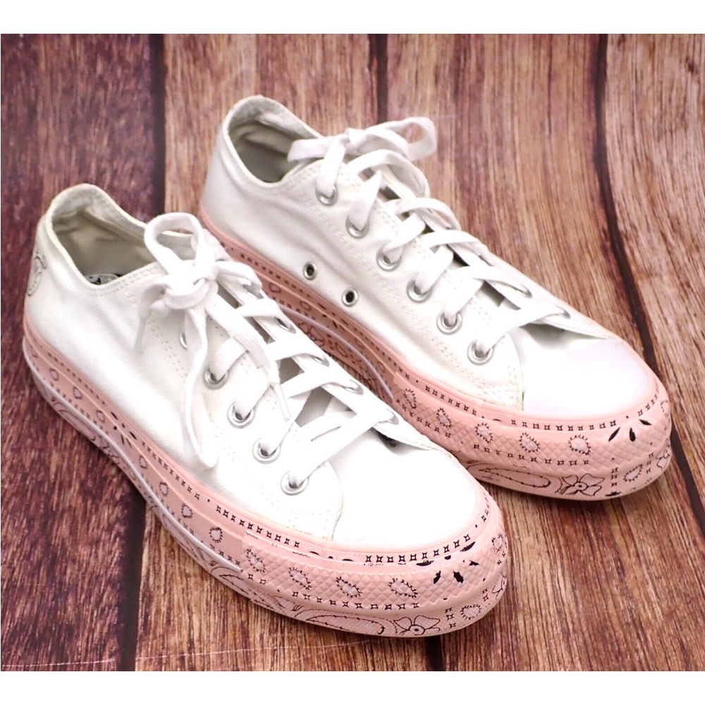 Converse Miley Cyrus Chuck Taylor All Star Low Lift Platform White Pink Paisley